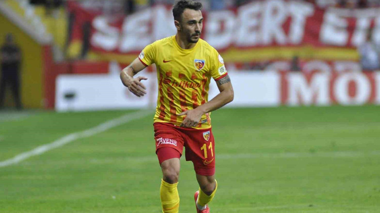 Gökhan Sazdağı A Milli Takım kadrosuna eklendi Gökhan Sazdağı kimdir, hangi takımda oynuyor, kaç yaşında Gökhan Sazdağı A Milli Takım kadrosuna eklendi Gökhan Sazdağı kimdir, hangi takımda oynuyor, kaç yaşında