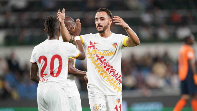 Gökhan Sazdağı A Milli Takım kadrosuna eklendi Gökhan Sazdağı kimdir, hangi takımda oynuyor, kaç yaşında Gökhan Sazdağı A Milli Takım kadrosuna eklendi Gökhan Sazdağı kimdir, hangi takımda oynuyor, kaç yaşında