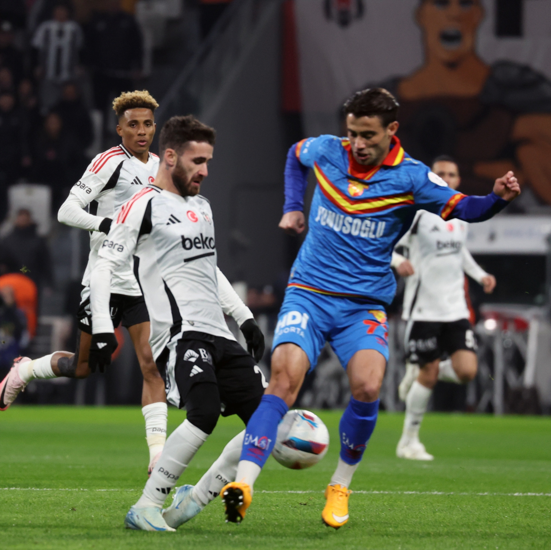 Beşiktaş - Göztepe maçında sürpriz konuk