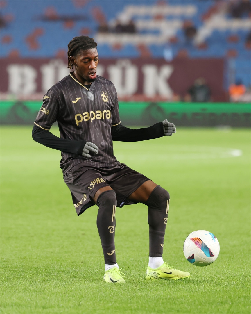 Trabzonspor - Adana Demirspor maçından ekrana yansımayanlar