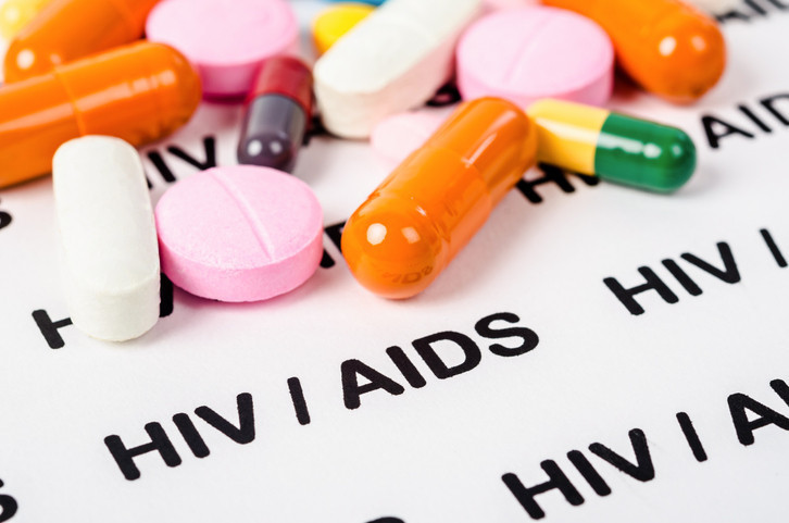 Geçen yıl 630 bin kişi AIDS ile ilişkili hastalıklardan yaşamını yitirdi... Dokunmayla, sarılmayla, ter ve tükürük yoluyla bulaşmaz Geçen yıl 630 bin kişi AIDS ile ilişkili hastalıklardan yaşamını yitirdi... Dokunmayla, sarılmayla, ter ve tükürük yoluyla bulaşmaz