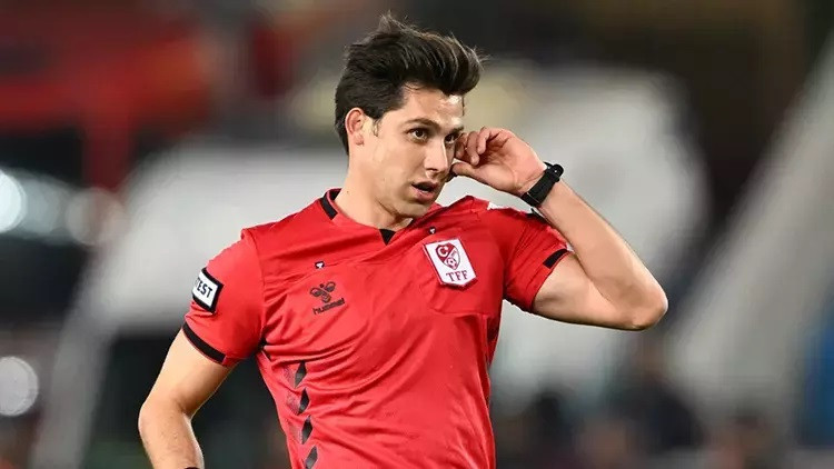 Mehmet Türkmen kimdir, kaç yaşında, nereli Süper Lig 15. hafta Beşiktaş Fenerbahçe maçı hakemi Mehmet Türkmen hayatı ve biyografisi