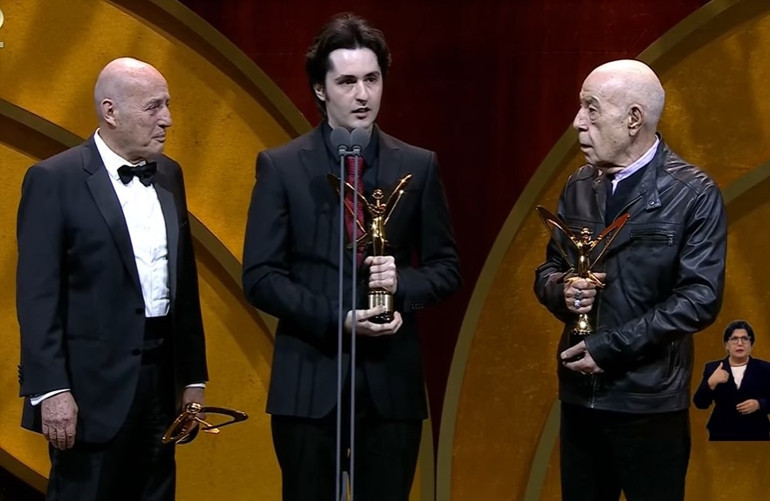 ALTIN KELEBEK ÖDÜLÜ 2024 KAZANANLAR LİSTESİ BELLİ OLDU || 50. Pantene Altın Kelebek ödülünü kimler aldı, kimler kazandı, hangi kategoriler var En iyi dizi, en iyi kadın ve erkek oyuncu, en iyi şarkıcı...