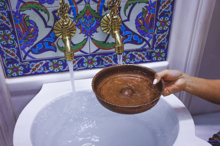 VÜCUT ASLA SUSUZ KALMAMALI