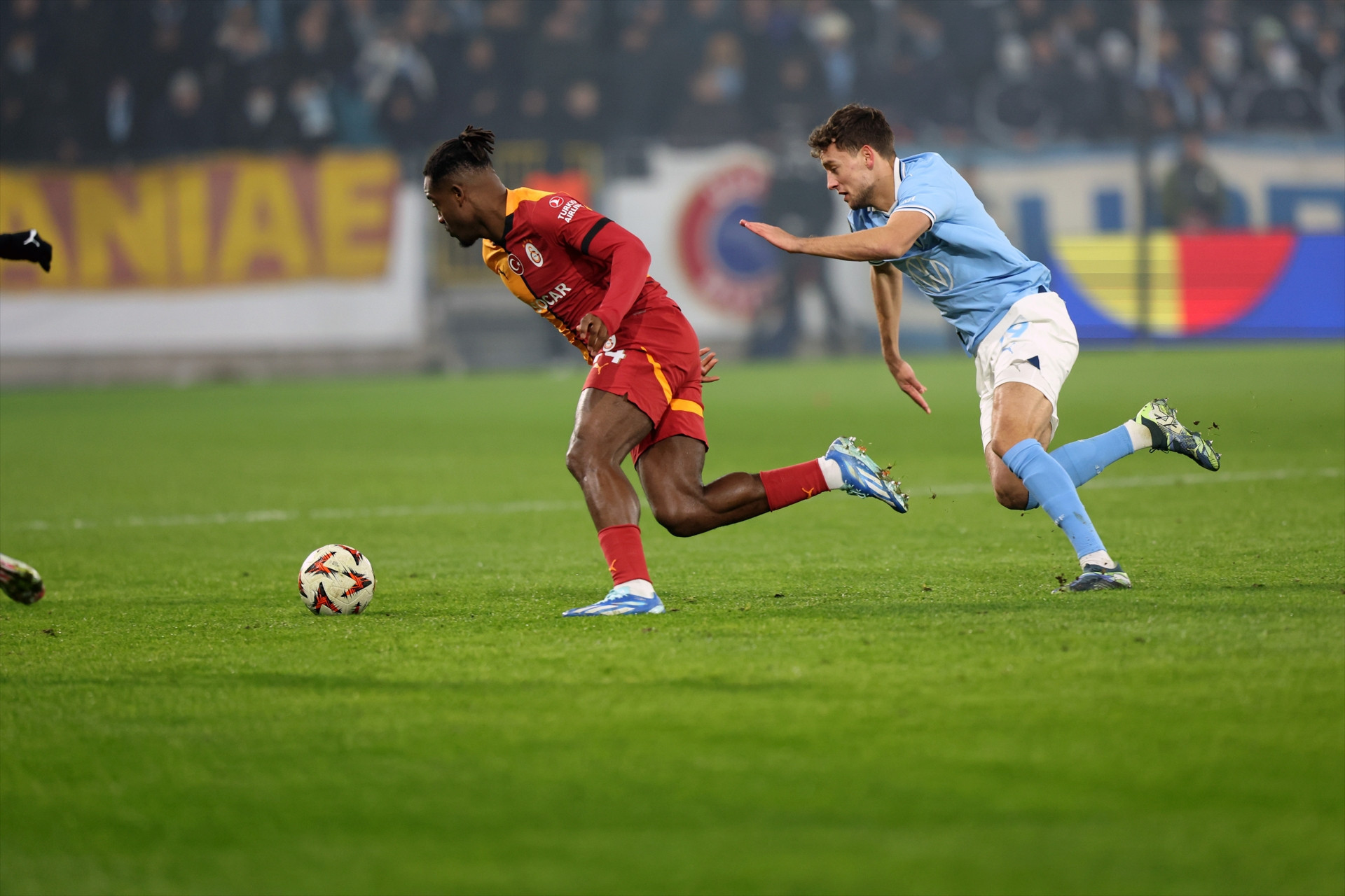 Malmö - Galatasaray maçından ekrana yansımayanlar