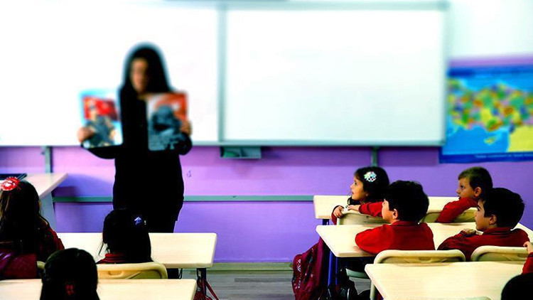 Başöğretmenlik ve uzman öğretmenlik sertifikaları ne zaman verilecek, tarih açıklandı mı Uzman öğretmen 2025 maaşı ne kadar olacak MEB sertifika detaylarını paylaştı