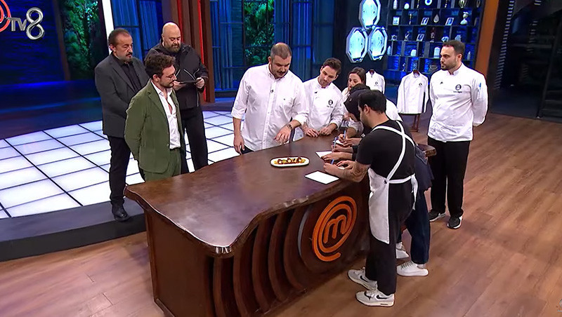 MASTERCHEFTE 4. CEKETİ KİM ALDI MASTERCHEFTE 4. CEKETİ KİM ALDI