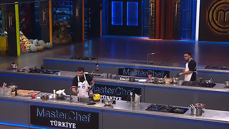 MASTERCHEF 5. SON CEKETİ KİM KAZANDI 26 ARALIK 2024 || Dün akşam MasterChef son bölümde kim elendi, önlüğü kim giydi, Semih mi Erim mi Puan mücadelesi nefes kesti İşte 5. ceketi kazanan isim... MASTERCHEF 5. SON CEKETİ KİM KAZANDI 26 ARALIK 2024 || Dün akşam MasterChef son bölümde kim elendi, önlüğü kim giydi, Semih mi Erim mi Puan mücadelesi nefes kesti İşte 5. ceketi kazanan isim...