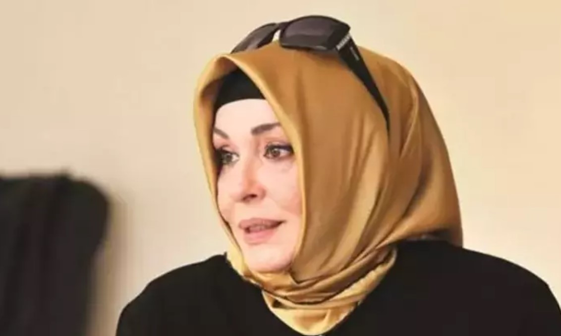 Ferdi Tayfurun eski eşi Necla Nazır kimdir, kaç yaşında, aslen nereli Detaylı tam biyografi Necla Nazır hangi filmlerde oynadı, kaç çocuğu var, ne zaman boşandı İşte Necla Nazırın hayatı ve biyografisi Ferdi Tayfurun eski eşi Necla Nazır kimdir, kaç yaşında, aslen nereli Detaylı tam biyografi Necla Nazır hangi filmlerde oynadı, kaç çocuğu var, ne zaman boşandı İşte Necla Nazırın hayatı ve biyografisi