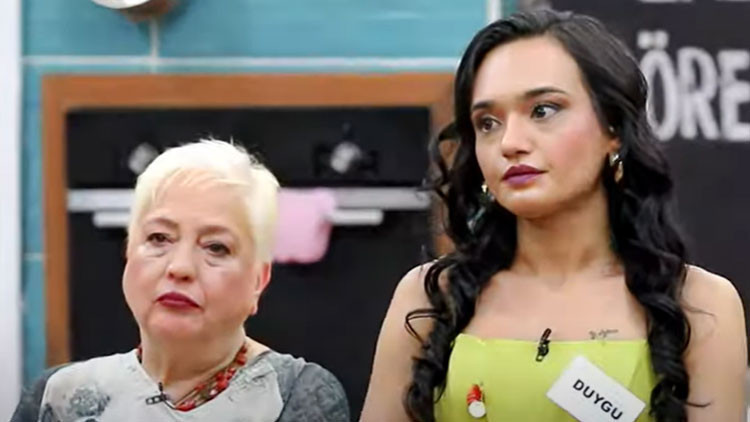 GELİNİM MUTFAKTA HAFTANIN ELENEN VE 1. OLAN İSİMLERİ 10 OCAK || Şoke eden veda Gelinim Mutfakta kim elendi, 10 altın bileziği kim aldı Haftanın toplam puan tablosu