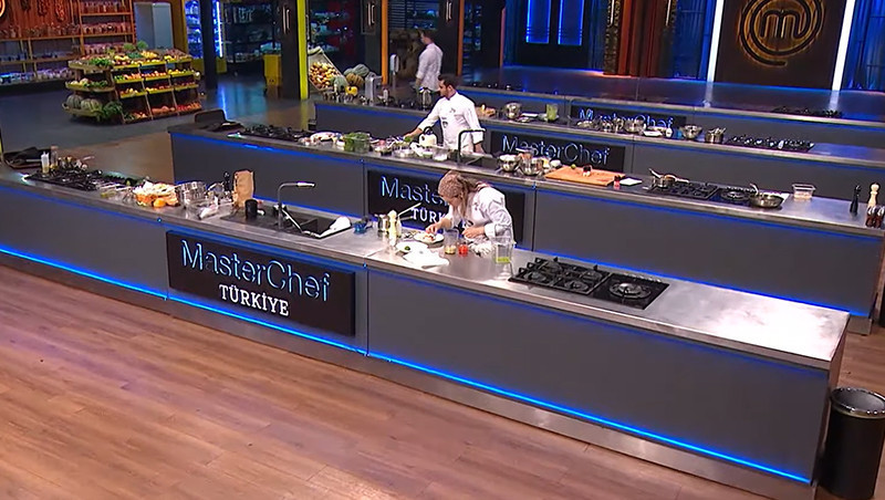 MASTERCHEF İLK TURDA KİM KAZANDI MASTERCHEF İLK TURDA KİM KAZANDI