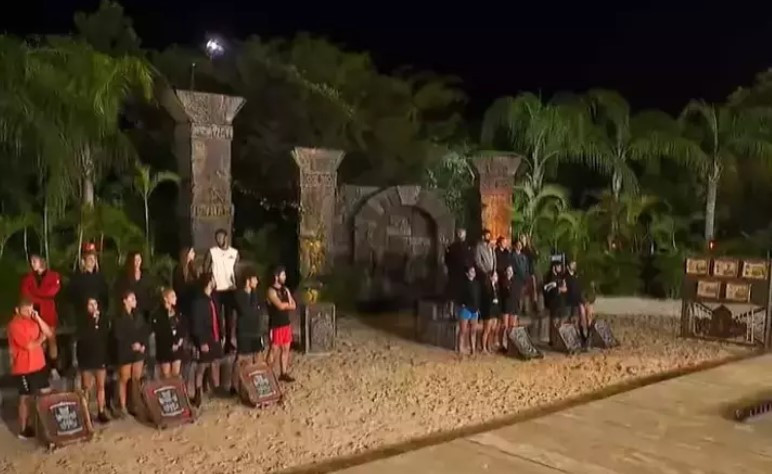 SURVIVORDA ELENEN İSİM BELLİ OLDU Survivorda dün akşam (19 Ocak) kim elendi, Kaan mı, Melih mi Önce ödül oyunu sonra eleme düellosu SURVIVORDA ELENEN İSİM BELLİ OLDU Survivorda dün akşam (19 Ocak) kim elendi, Kaan mı, Melih mi Önce ödül oyunu sonra eleme düellosu