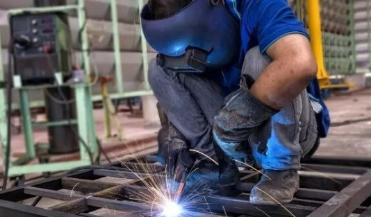 ESNAFTAN 6 ŞUBAT DUYARLILIĞI ESNAFTAN 6 ŞUBAT DUYARLILIĞI