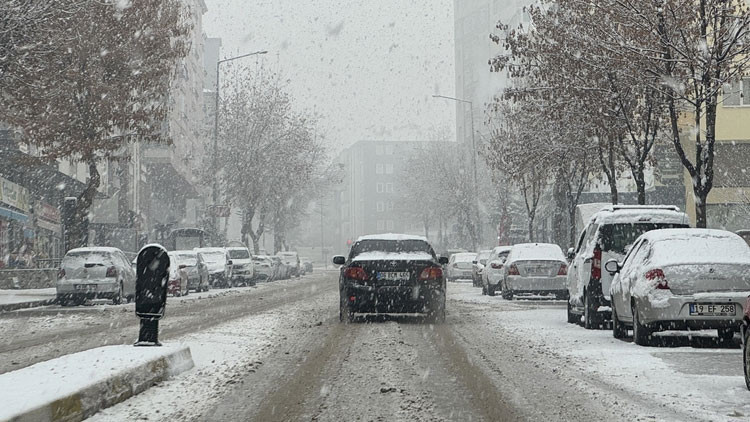 AKOMDAN UYARI GELDİ: ÇARŞAMBA GÜNÜNE DİKKAT AKOMDAN UYARI GELDİ: ÇARŞAMBA GÜNÜNE DİKKAT