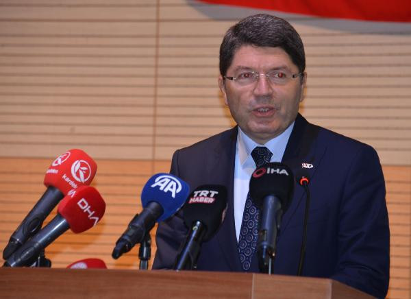 BAKAN TUNÇTAN YARGI REFORMU İLE İLGİLİ AÇIKLAMA