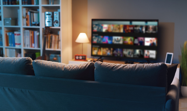 TV yayın akışı 16 Şubat Pazar || Bu akşam televizyonda hangi filmler ve diziler var İşte Kanal D, Show TV, ATV, Star TV, TRT1, Now Tv ve TV8 yayın akışı listesi