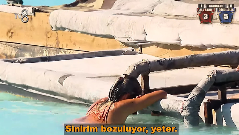 ASENA GÖZYAŞLARINI TUTAMADI
