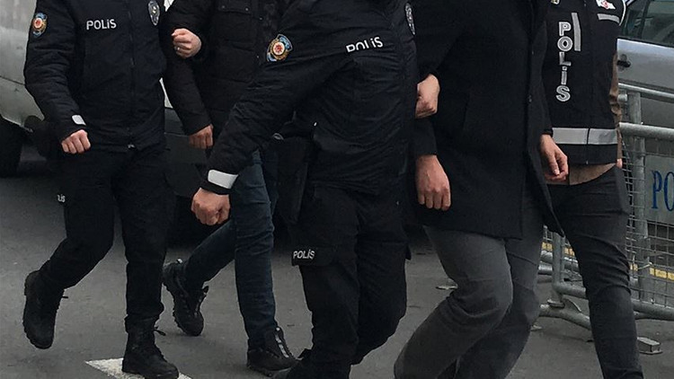 Erkan Kork kimdir, kaç yaşında, nereli, serveti ne kadar Gözaltı kararı verildi Pozitifbank, Flash TV ve Payfix’in sahibi Erkan Kork eğitim hayatı ve kariyeri hakkında bilgiler