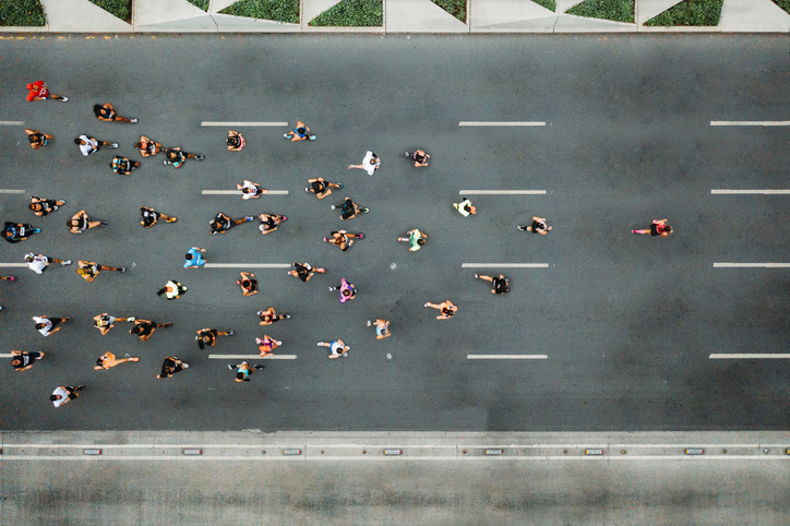 Felç geçirdi, aylarca yürüyemedi Şimdi ilk yarı maratonunu koşuyor