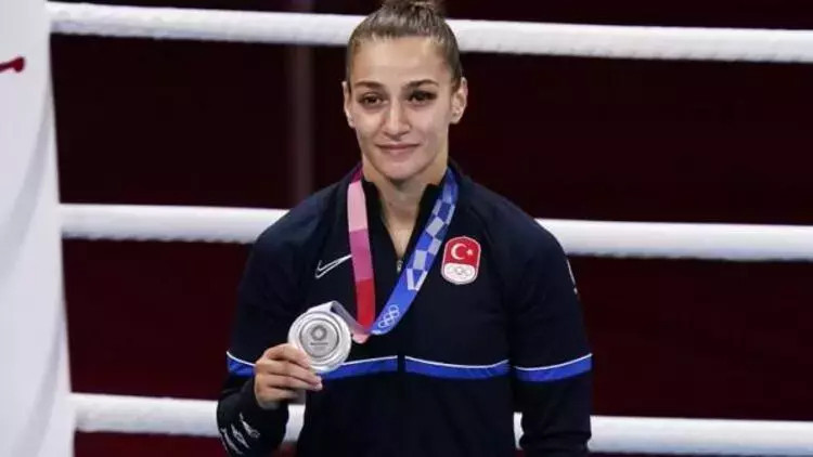Buse Naz Çakıroğlu kimdir, kaç yaşında ve nereli Buse Naz Çakıroğlu başarıları ve madalyaları Buse Naz Çakıroğlu kimdir, kaç yaşında ve nereli Buse Naz Çakıroğlu başarıları ve madalyaları