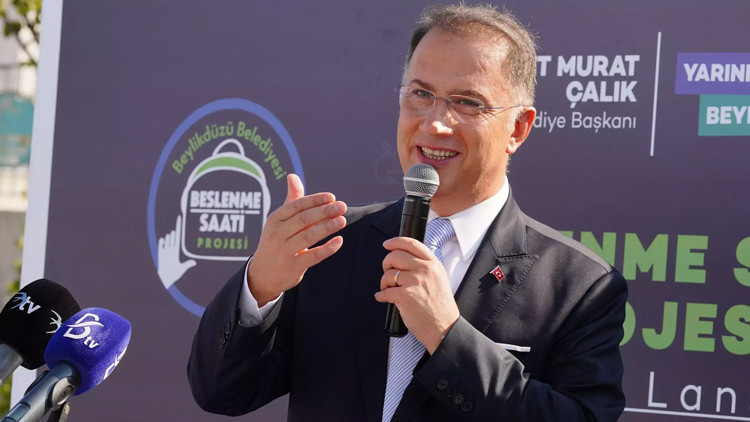 BEYLİKDÜZÜ BELEDİYE BAŞKANI MEHMET MURAT ÇALIK KİMDİR