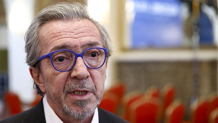 OSMAN SINAV KİMDİR, ÖLDÜ MÜ, NEDEN ÖLDÜ | Osman Sınav kaç yaşındaydı, neden vefat etti, hastalığı neydi Ünlü yönetmen ve yapımcı Osman Sınavdan üzücü haber geldi İşte Osman Sınavın filmleri, dizileri ve biyografisi