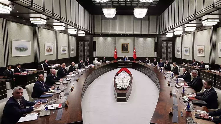 KABİNE TOPLANTISI KARARLARI SON DAKİKA 24 MART 2025 || Cumhurbaşkanlığı Kabine Toplantısı kararları ne zaman açıklanacak, saat kaçta Toplantı sona erdi... İşte gündem konuları...