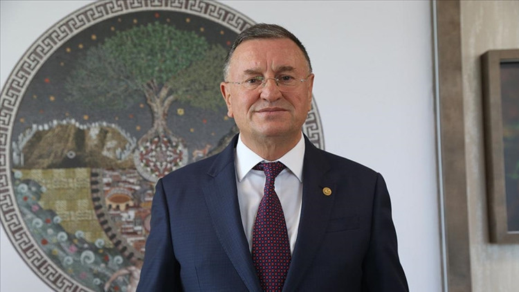 LÜTFÜ SAVAŞ KİMDİR, HANGİ PARTİDE LÜTFÜ SAVAŞ KİMDİR, HANGİ PARTİDE