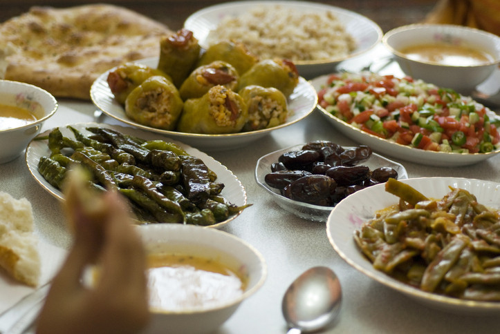 Bayramda ani beslenme değişikliği metabolizmayı zorlayabilir Bayramda ani beslenme değişikliği metabolizmayı zorlayabilir