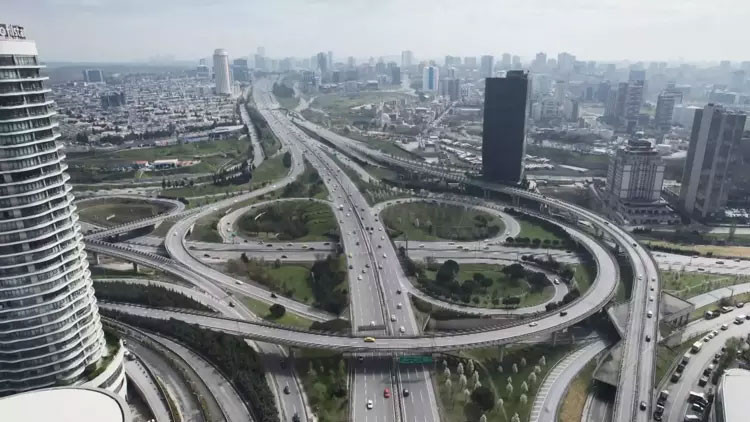 İSTANBUL TRAFİK YOĞUNLUĞU VE YOL DURUMU CANLI TAKİP EKRANI