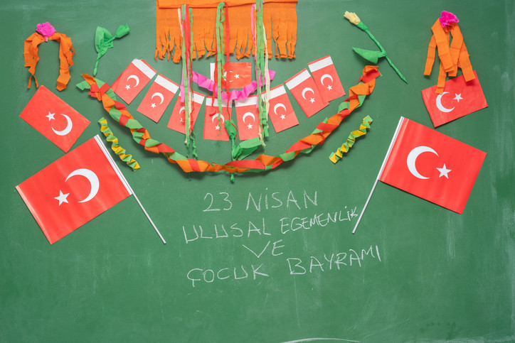 23 NİSAN RESMİ TATİL Mİ