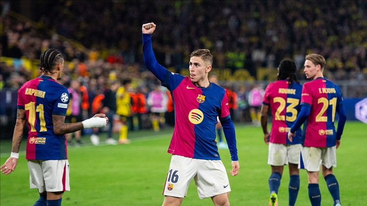 PSG VE BARCELONA İLK YARI FİNALİST OLDU PSG VE BARCELONA İLK YARI FİNALİST OLDU