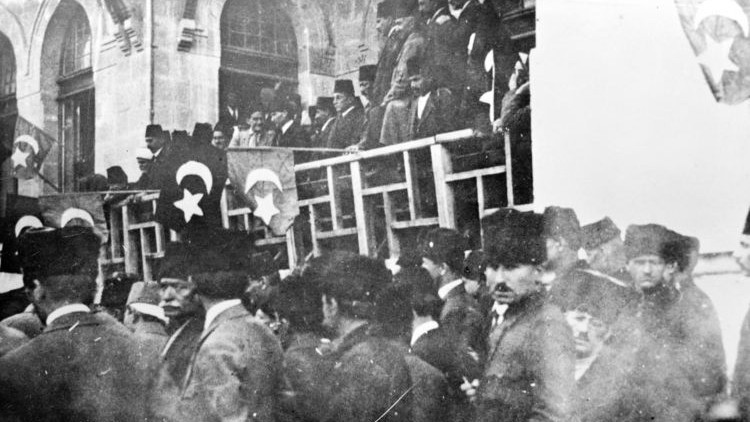 1 MAYIS TÜRKİYE’DE İLK NE ZAMAN KUTLANDI