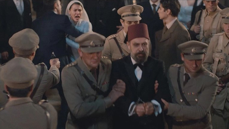 ZAFERİN RENGİ OYUNCULARI KİMLER