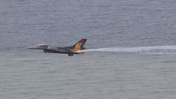 19 MAYIS 2025 SOLOTÜRK - TÜRK YILDIZLARI UÇAK GÖSTERİSİ SAATİ VE YERİ 🛩️ || 19 Mayıs SOLOTÜRK ve Türk Yıldızları uçak gösterisi nerede ve ne zaman, saat kaçta yapılacak