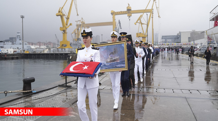 ATATÜRK’Ü TEMSİL EDEN TÜRK BAYRAĞI KARAYA ÇIKTI ATATÜRK’Ü TEMSİL EDEN TÜRK BAYRAĞI KARAYA ÇIKTI