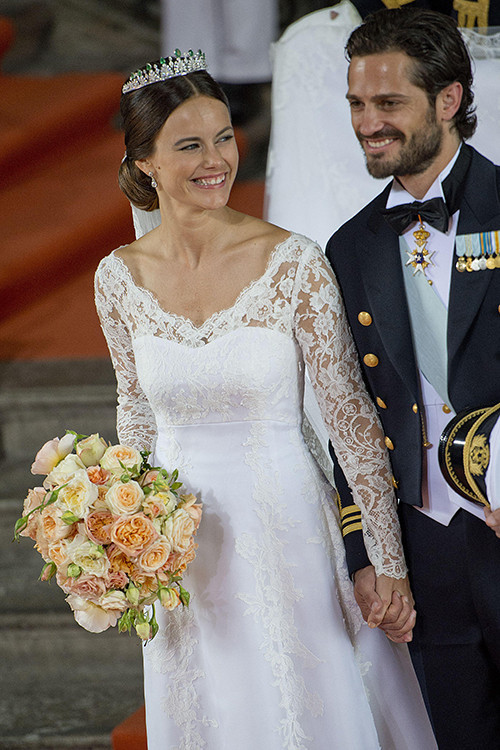 Masal gibi bir düğünle evlenmişlerdi... Damat duygularına hakim olamadı
