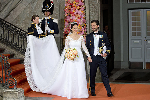 Masal gibi bir düğünle evlenmişlerdi... Damat duygularına hakim olamadı