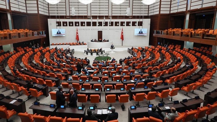 10. YARGI PAKETİ MADDELERİ VE İÇERİĞİ SON DURUM || Mahkumlara genel af çıkacak mı, af yasası ne zaman yürürlüğe girecek 10. Yargı Paketi ile yeni infaz düzenlemesi Meclisten geçti mi, ne zaman çıkacak, kimleri kapsıyor