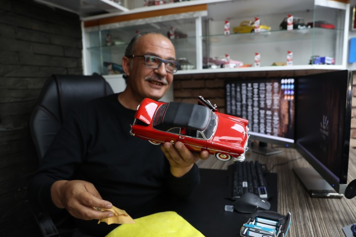 Sanayide çıraklık yaparken etkilendi, 25 yılda 259 adet biriktirdi... Her sabah görüp hayalini kurardım