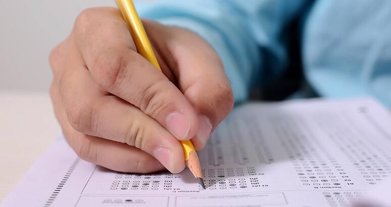 Sınava girerken öğrencilerden istenecek belgeler