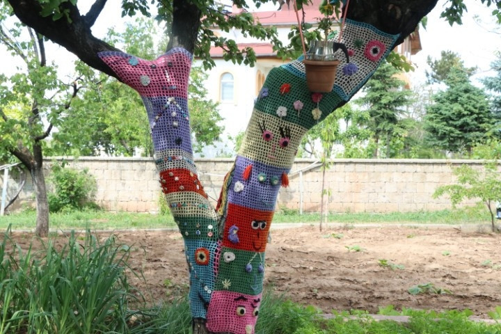 Evde sıkılınca kendini bu uğraşa verdi, herkesin beğenisini topladı Bahçede görenler gözünü alamıyor