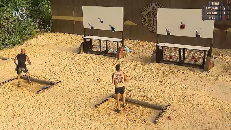 SURVİVOR 3. VE 4. ELEME ADAYI BELLİ OLDU Dün akşam (3 Haziran) Survivor eleme adayı kim oldu, eleme potasına kim gitti, bireysel dokunulmazlık oyununu kim kazandı Düello dörtlüsü belli oldu
