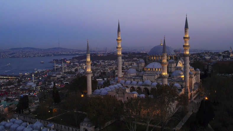 BAYRAM BOYUNCA İSTANBUL NAMAZ SAATLERİ