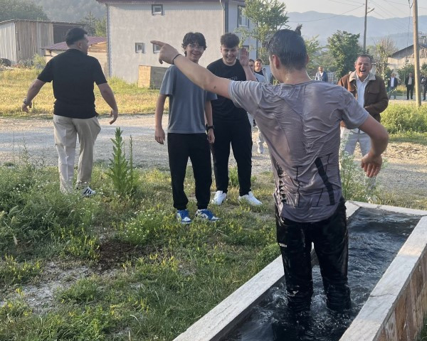 Bayram namazına gelmeyen gence soğuk duş: Neye uğradığını şaşırdı