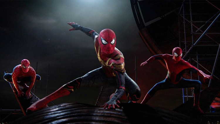 ÖRÜMCEK-ADAM: EVE DÖNÜŞ YOK FİLMİNİN KONUSU