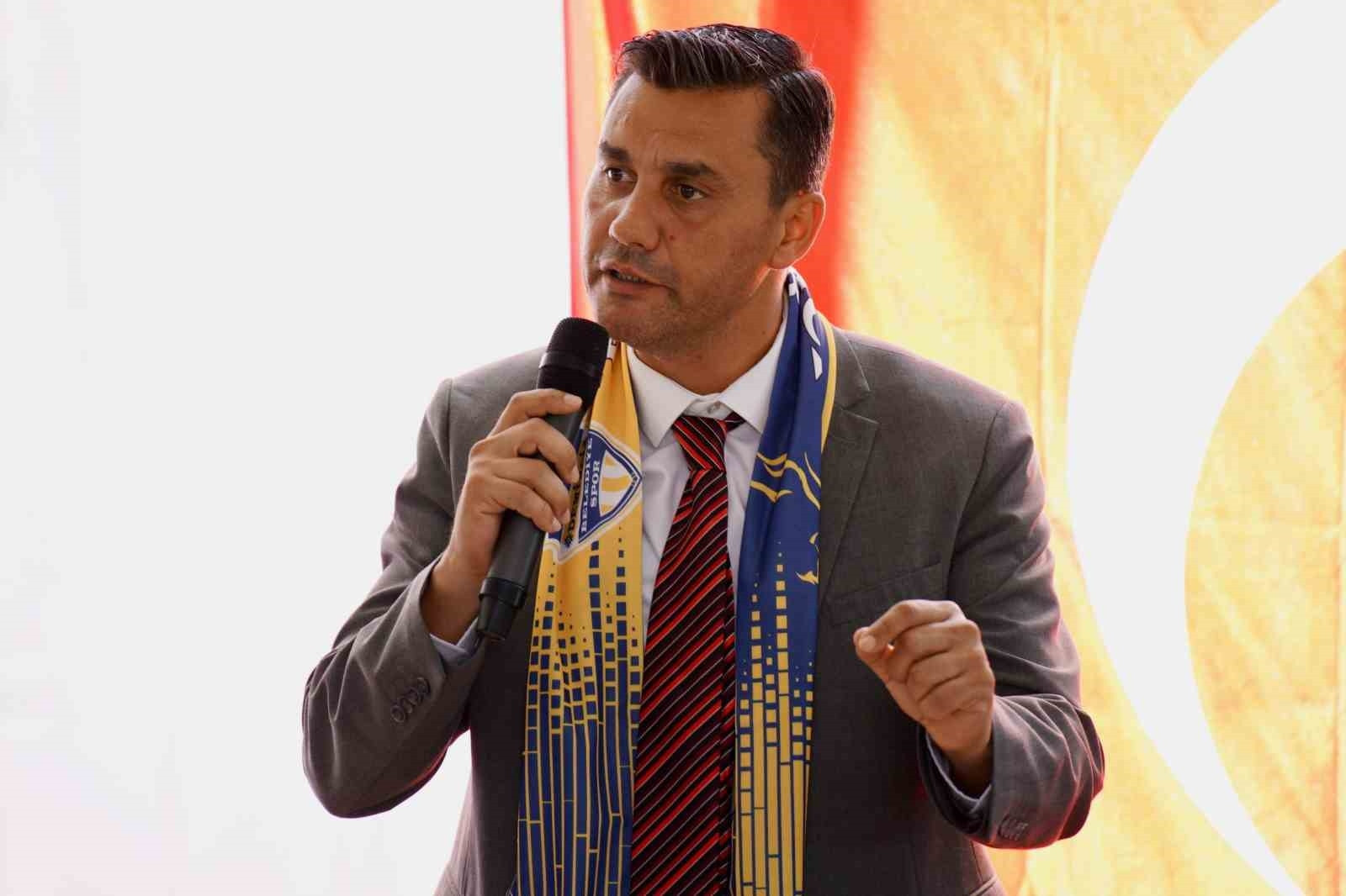 Manisa Büyükşehir Belediye Başkanı Ferdi Zeyrekin sağlık durumu nasıl, son durum nedir Ferdi Zeyrek kimdir, kaç yaşında, nereli İşte Ferdi Zeyrekin biyografisi ve hayatı