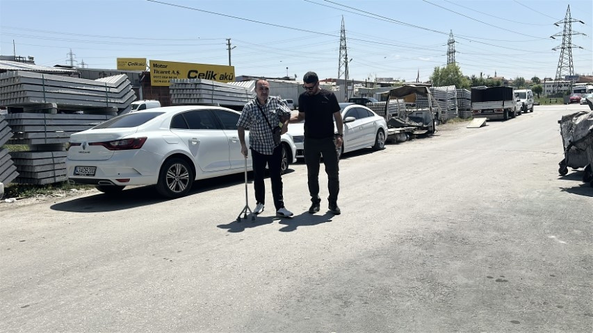 Umreye gidebilmek için satmıştı... Arkadaşları bir araya geldi; yenisini alıp hediye etti