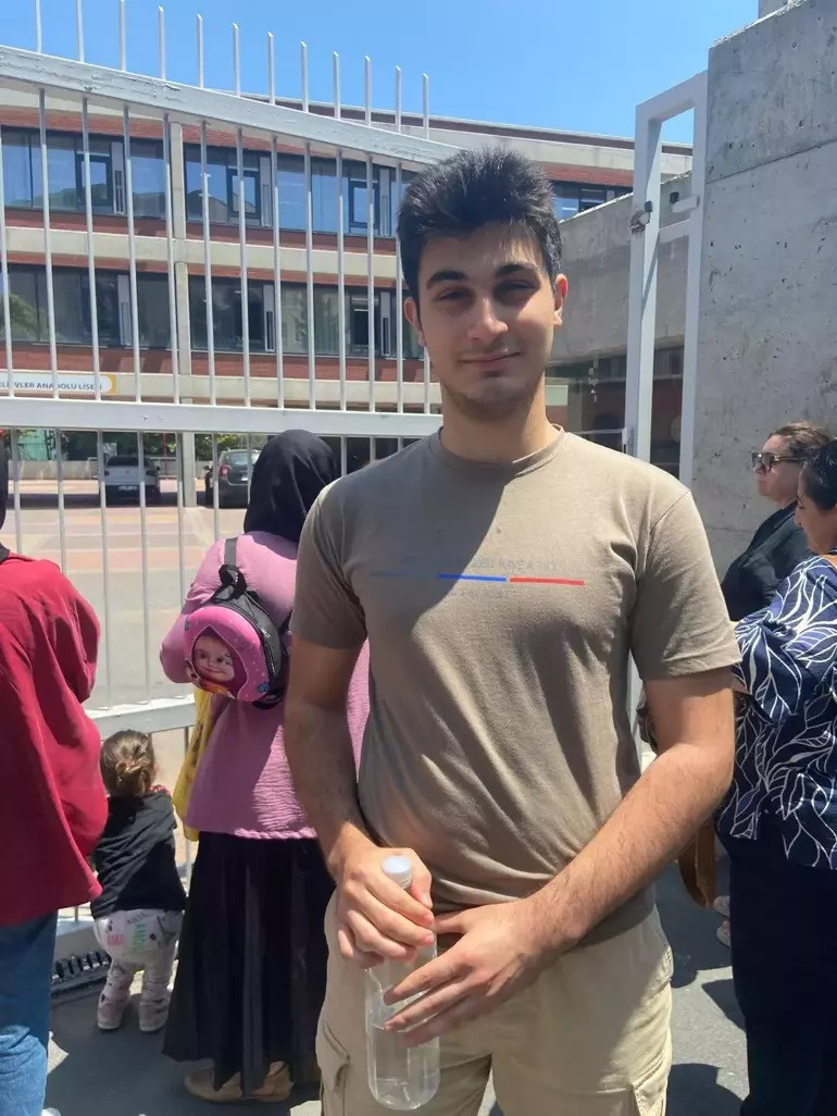 YKS SINAV YORUMLARI 2025 (SÖZEL-SAYISAL SORULAR) || TYT bu yıl zor muydu, kolay mıydı ÖSYM YKS TYT nasıldı, bu yıl tyt zor muydu Üniversite sınavı TYT Türkçe Matematik soruları kolay mıydı