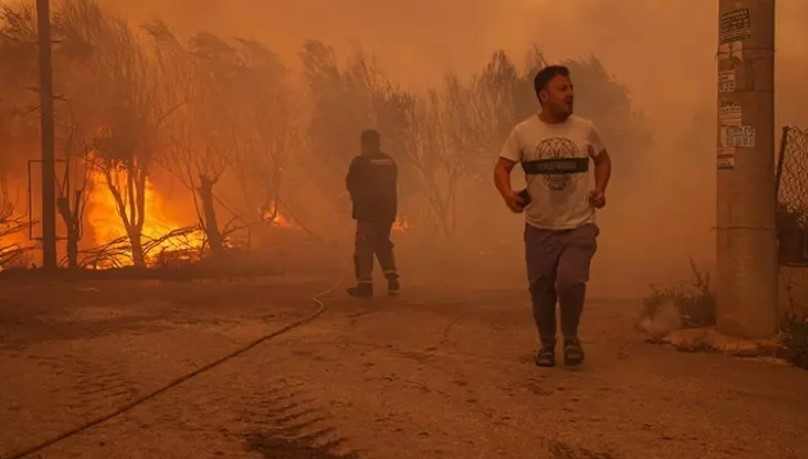 İzmir yangını son durum 30 Haziran Pazartesi: Sakarya, Bilecik, Denizli, Aydın, Manisa ve İzmirde yangın söndürüldü mü Bakan Yumaklıdan son dakika açıklama geldi İşte merak edilen detaylar